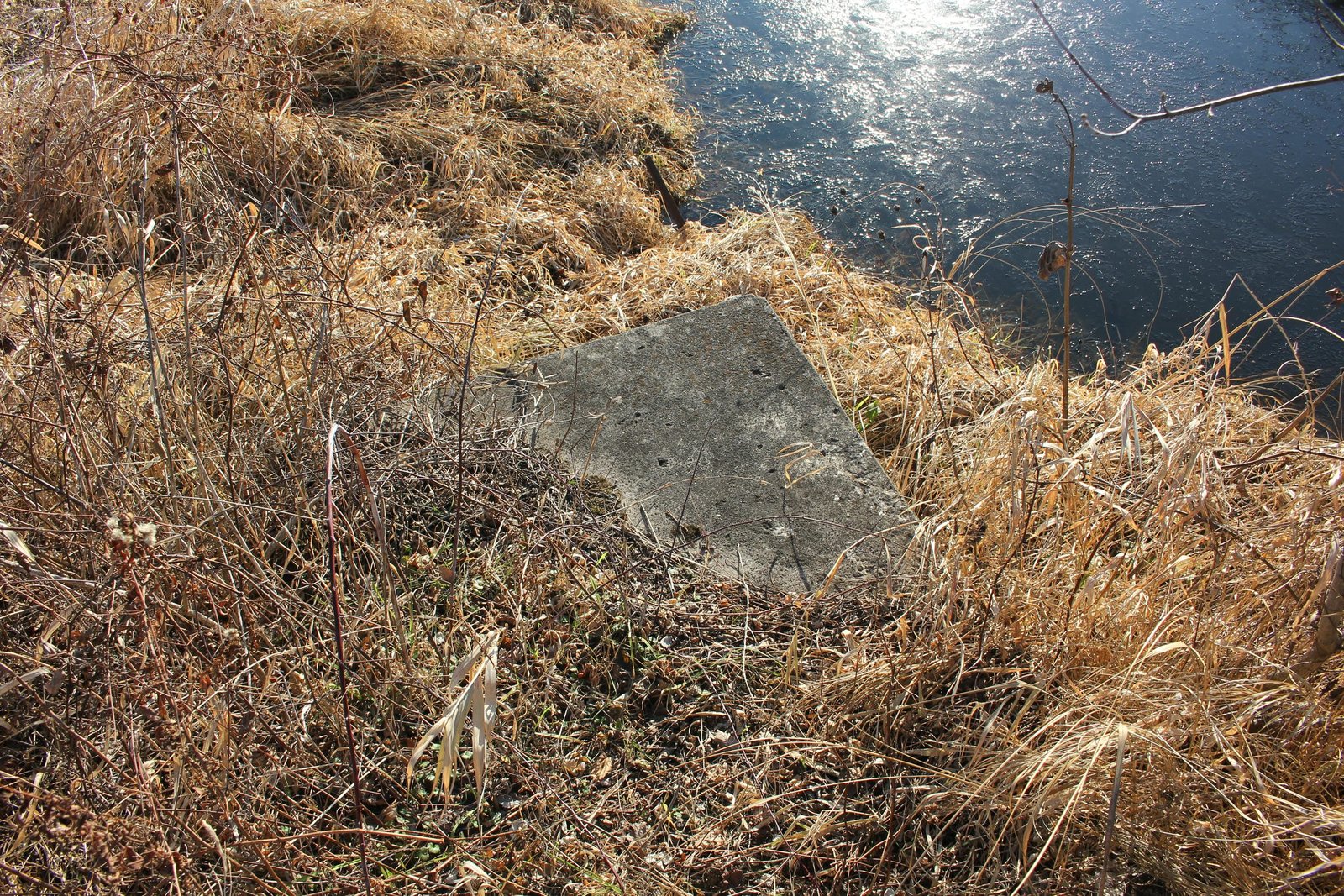 East abutment